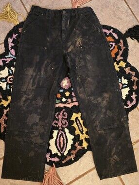 🔥🔥B136 Black Carhartt double knee work pants with a distressed look🔥🔥32Wx30L